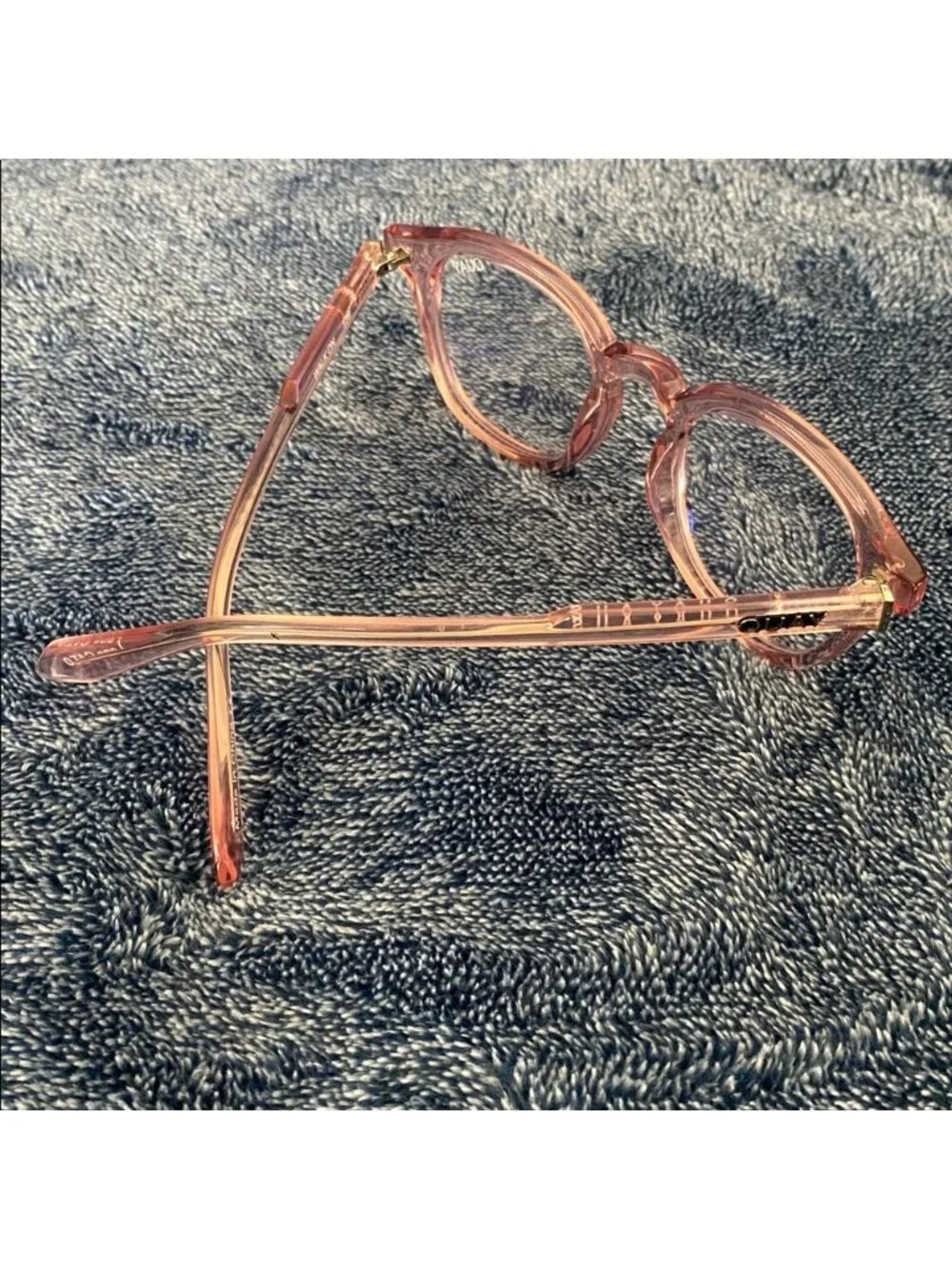 Quay Australia Walk On Blue Light Blocker Glasses Pink Transparent Frames $80